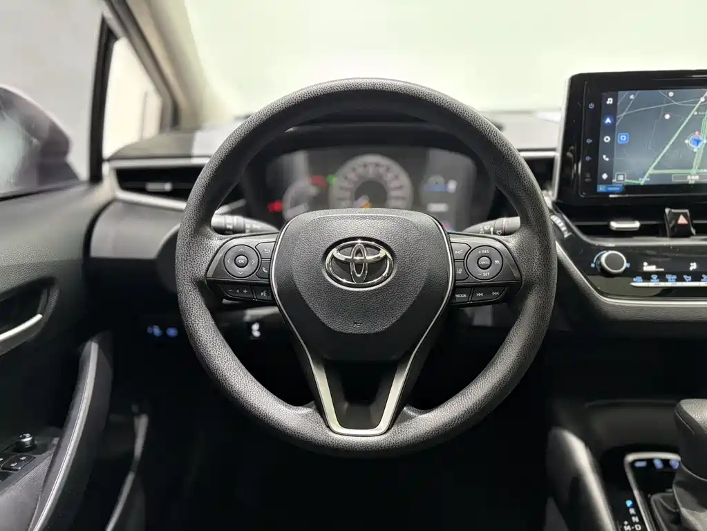 Toyota Corolla 2022 — фото 11