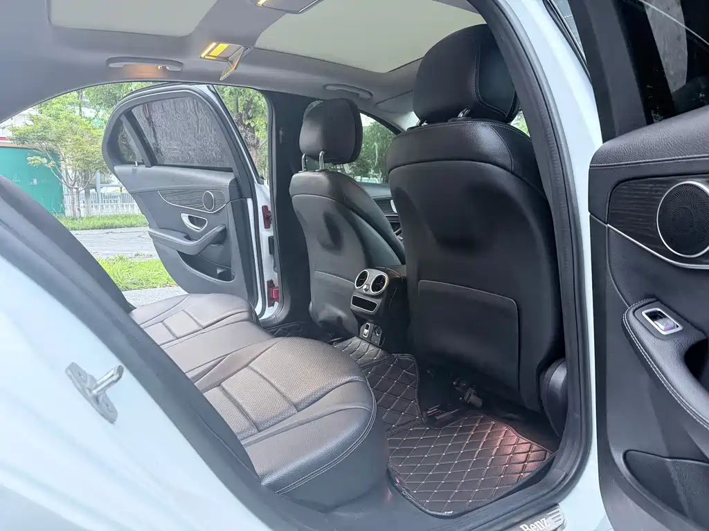Mercedes-Benz C-Class 2021 — фото 10