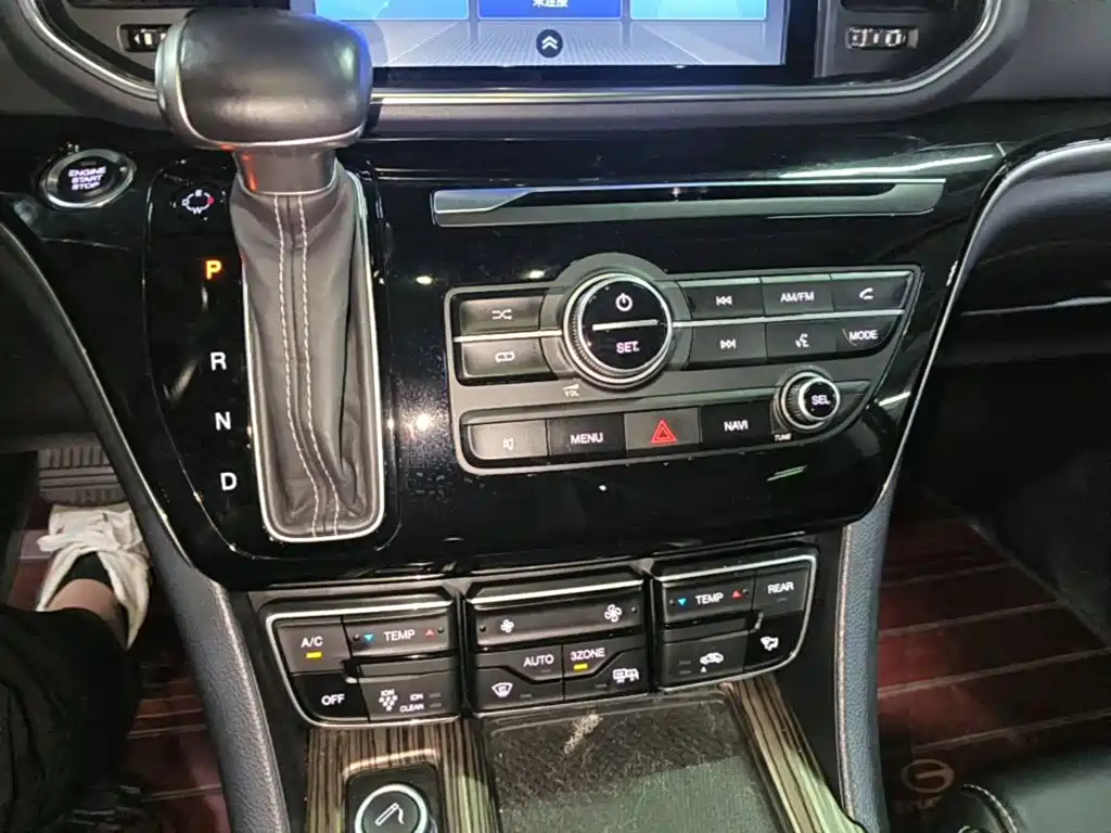 GAC Trumpchi M8 2019 — фото 14