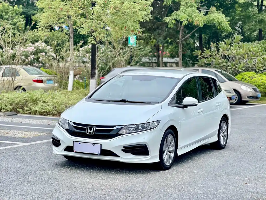 Honda Jade 2017 — фото 1