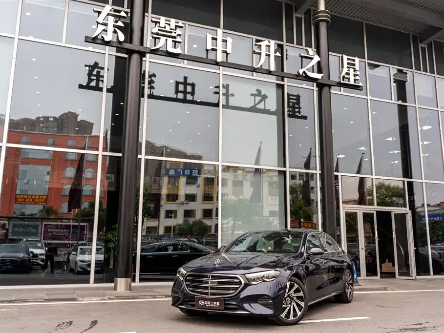 Mercedes-Benz E-Class 2023 — фото 2