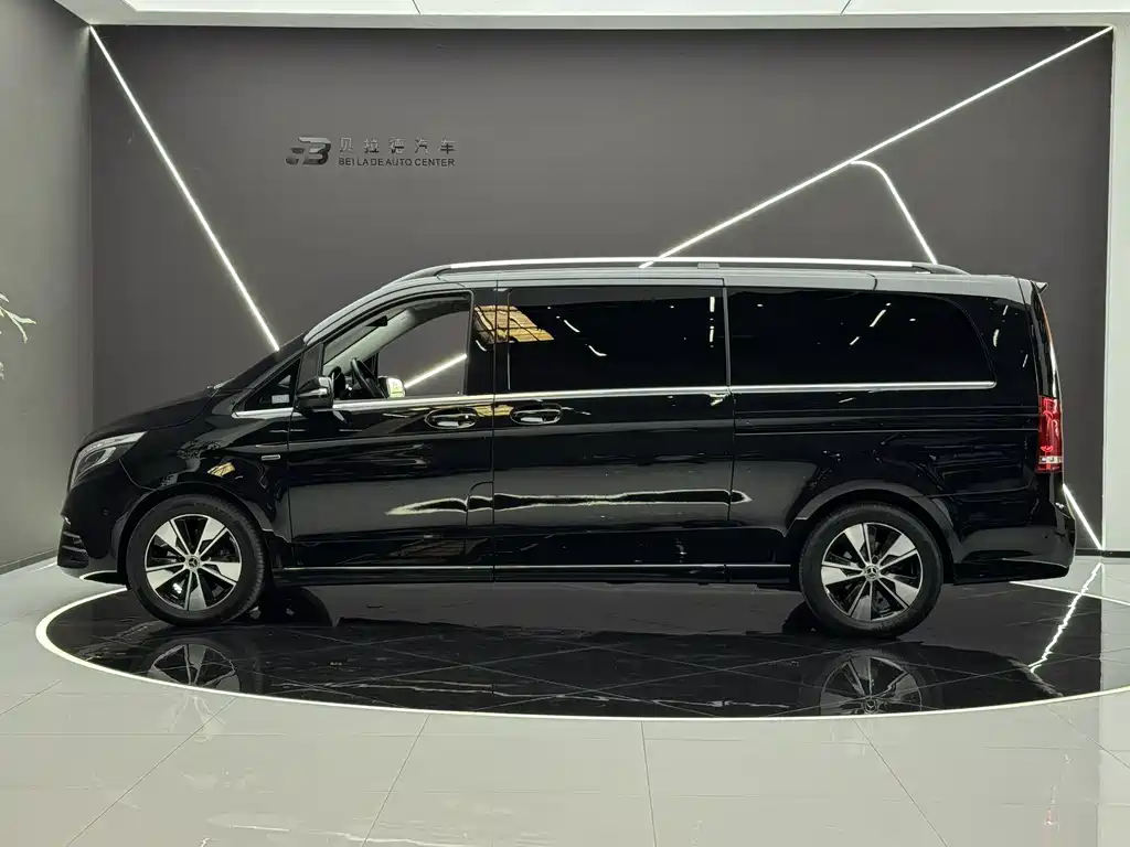 Mercedes-Benz V-Class 2021 — фото 3