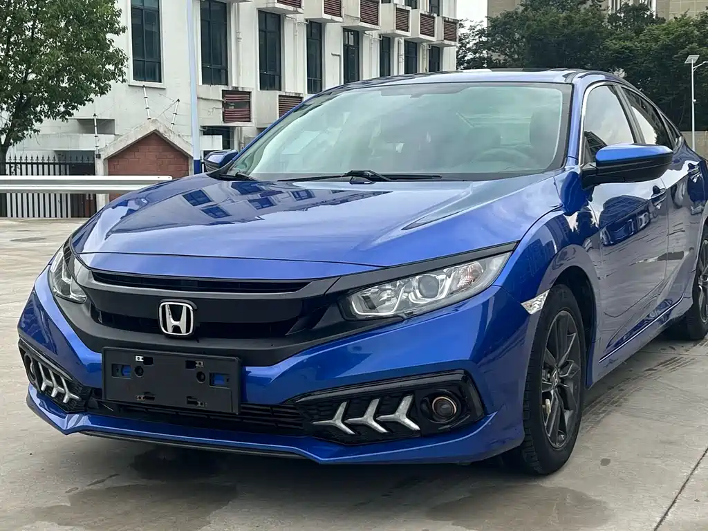 Honda Civic 2019 — фото 1