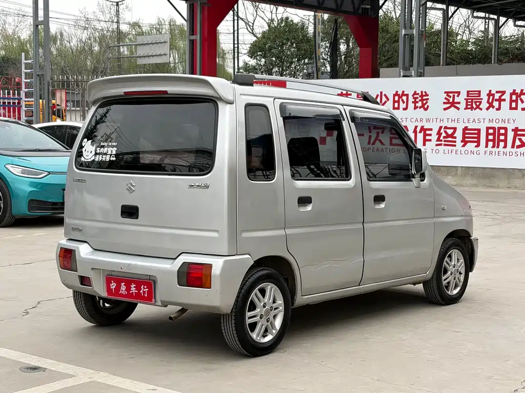 Suzuki Wagon R 2015 — фото 19