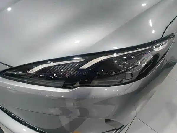 BYD Seal 05 DM-i 2025