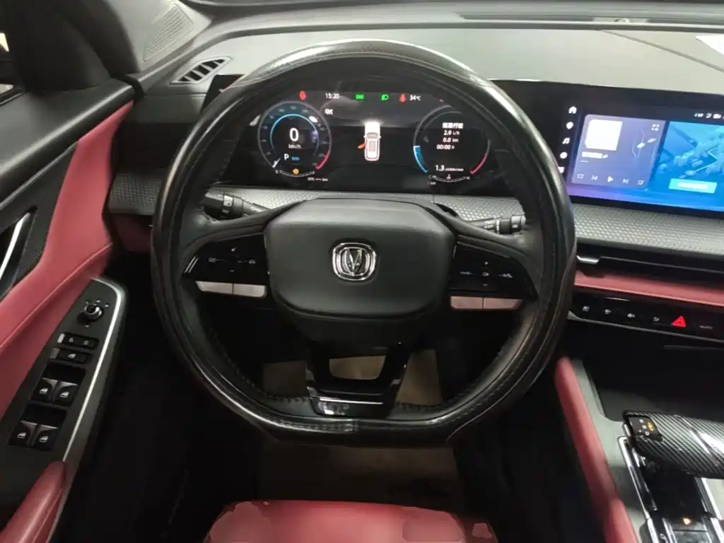 Changan CS75PLUS 2022 — фото 11