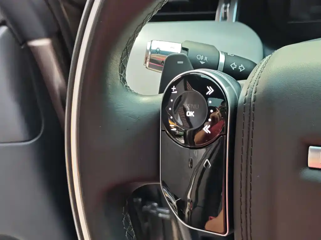 Land Rover Discovery Sport 2021 — фото 21
