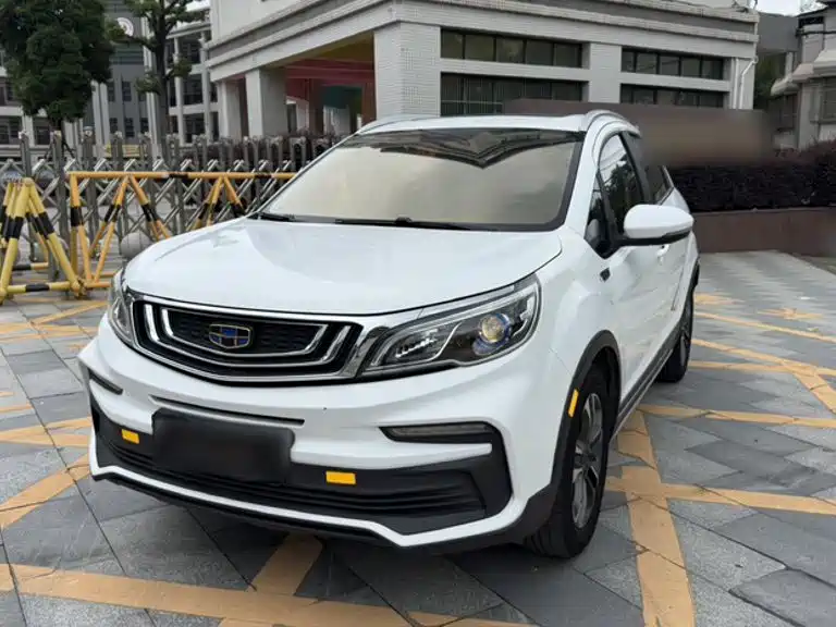 Geely Vision X3 2019 — фото 1