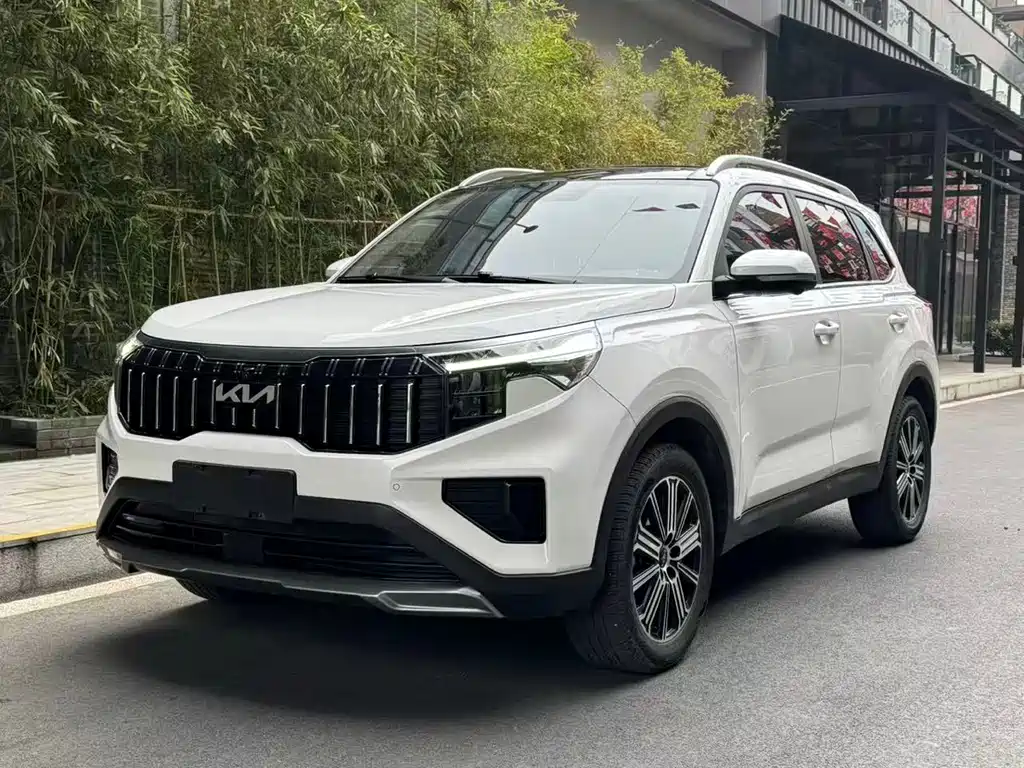 Kia Sportage 2023 — фото 1