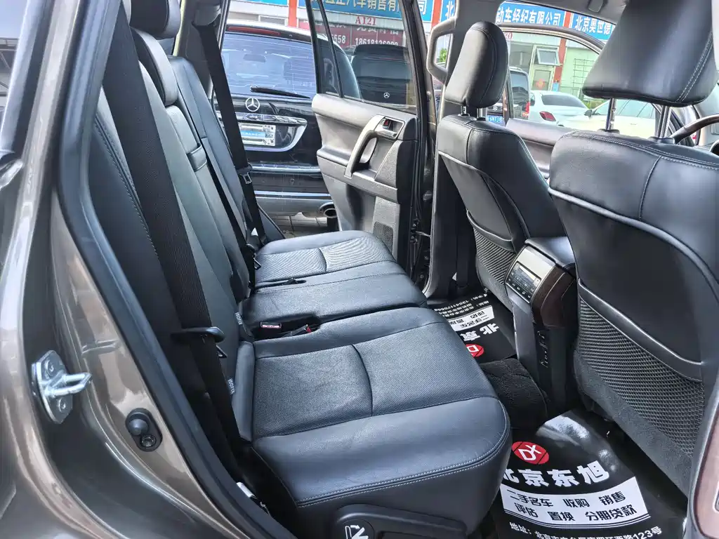 Toyota Prado 2017 — фото 13