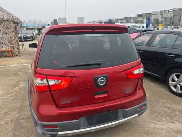Nissan Livina 2015