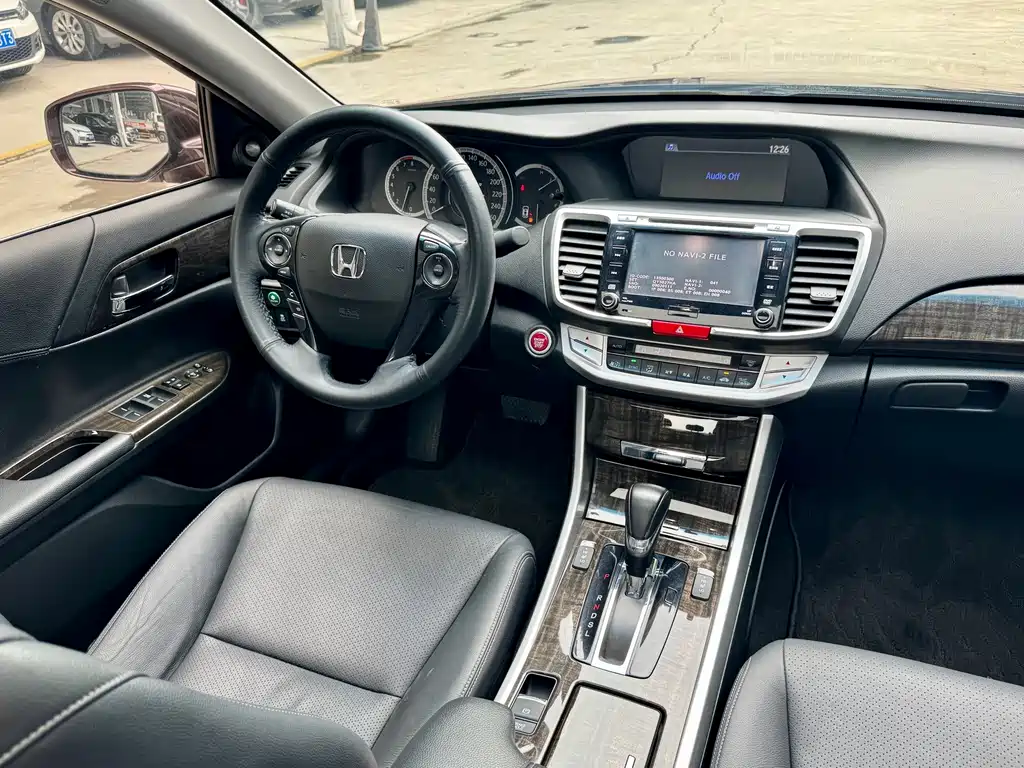 Honda Accord 2014 — фото 12