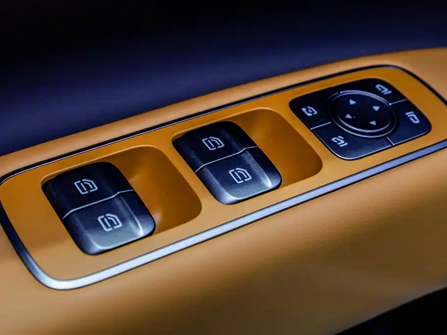 Li Auto i8 2025 — фото 22