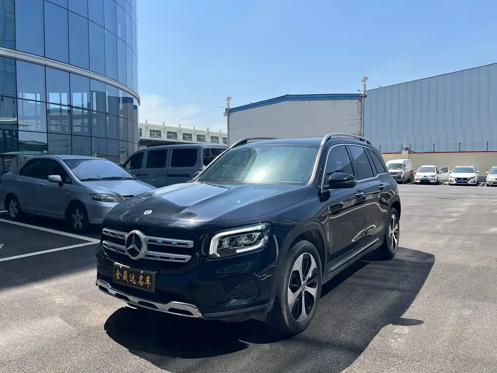 Mercedes-Benz GLB 2021 — фото 1