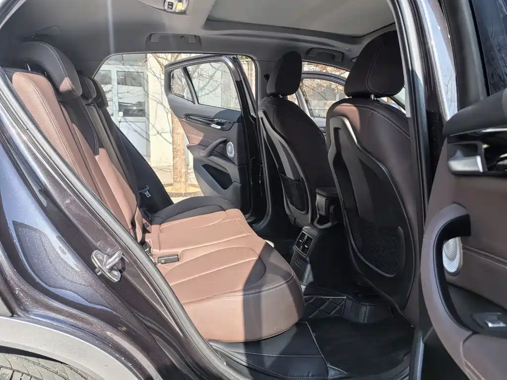 BMW X2 2024 — фото 13