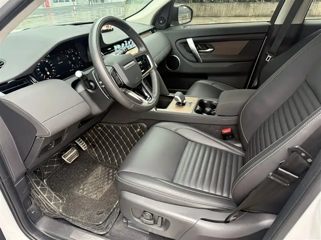 Land Rover Discovery Sport 2024 — фото 15