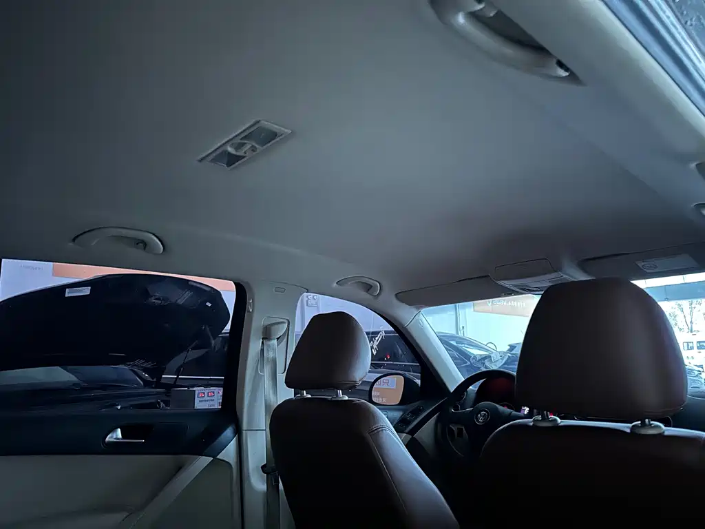 Volkswagen Tiguan 2015 — фото 14