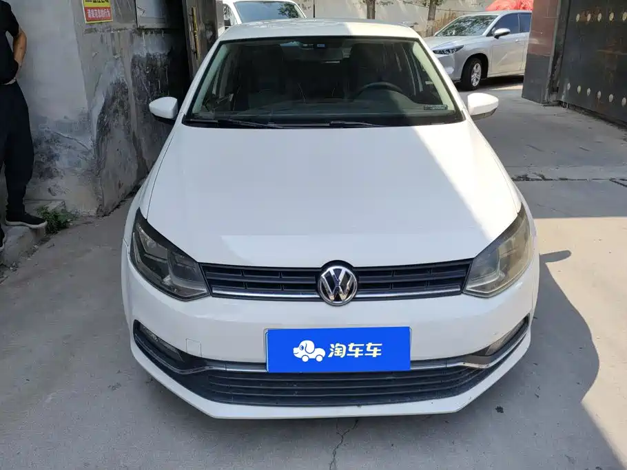 Volkswagen Polo 2015