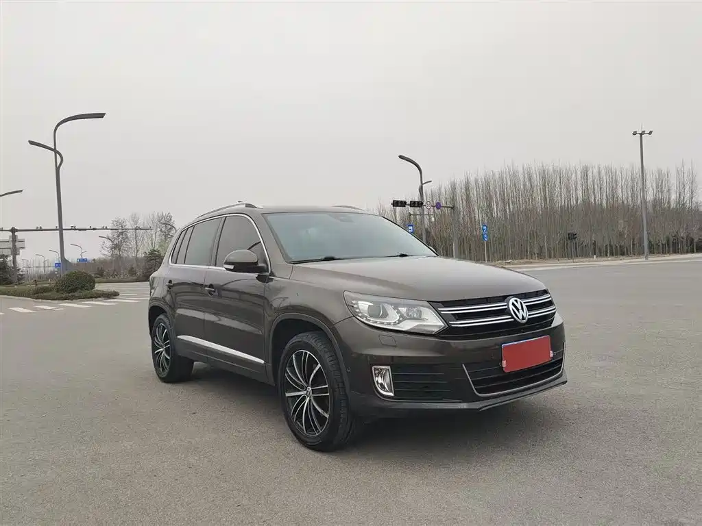 Volkswagen Tiguan 2015 — фото 8