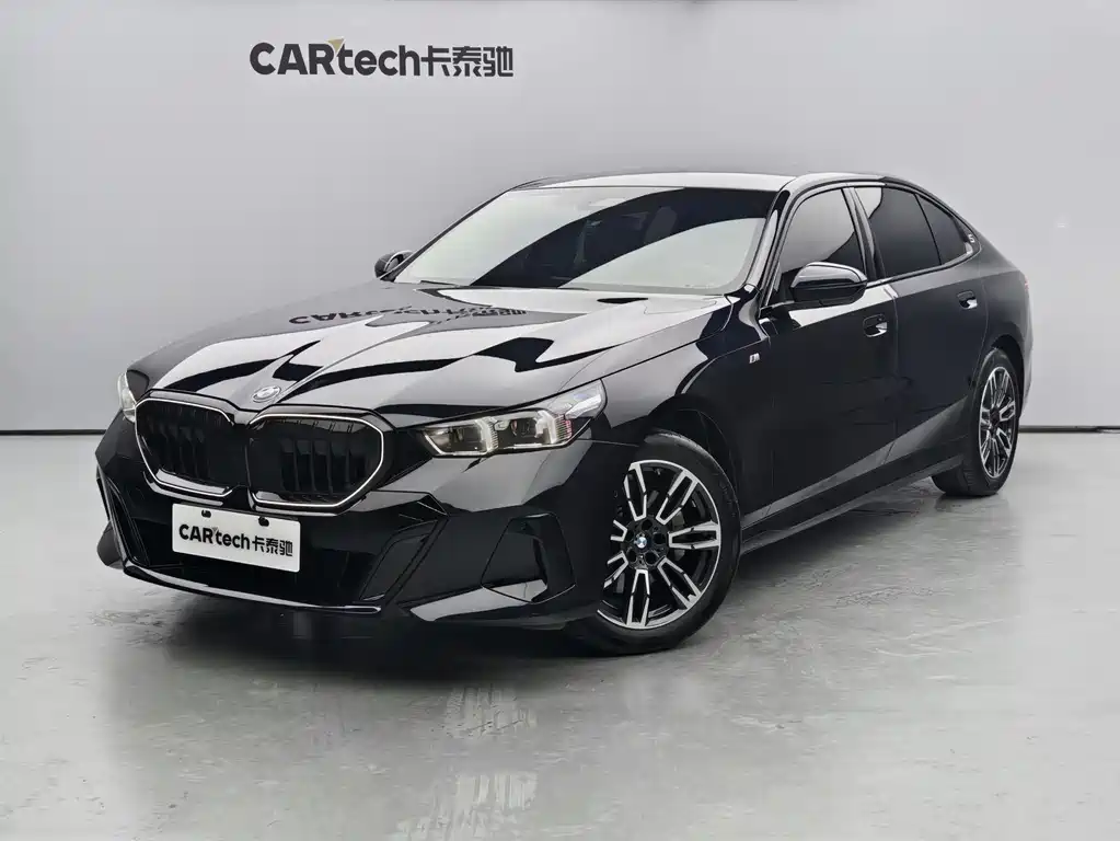 BMW 5 Series 2025