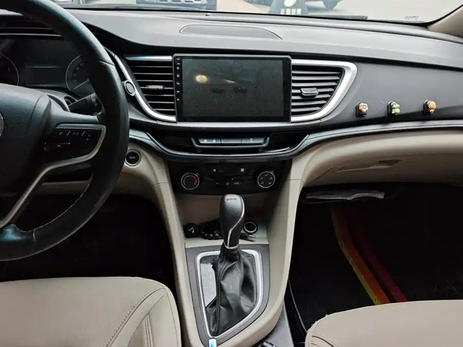 Buick Excelle 2018 — фото 13
