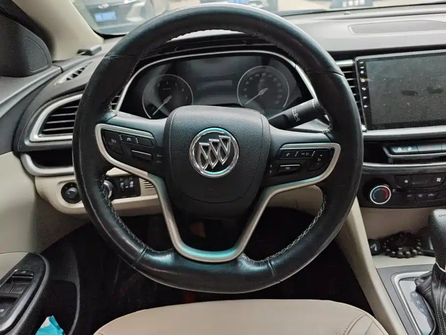 Buick Excelle 2018 — фото 15