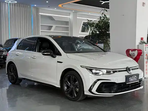 Volkswagen Golf 2022