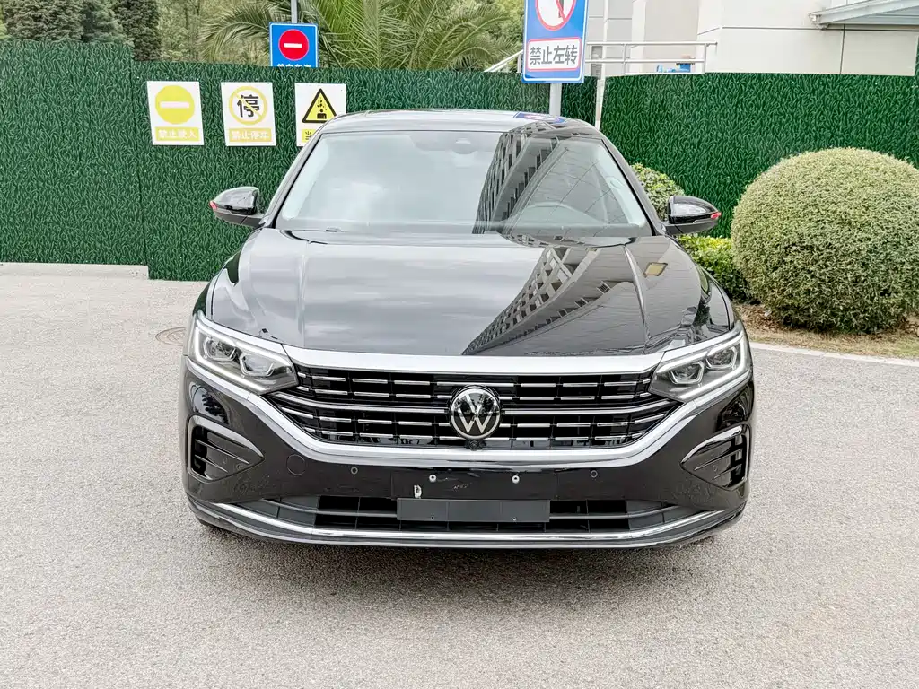 Volkswagen Passat 2025 — фото 2