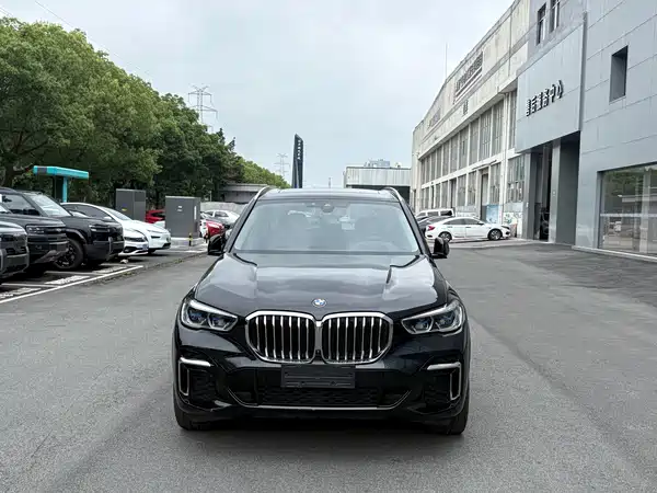 BMW X5 2023