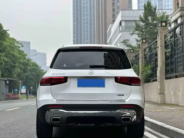 Mercedes-Benz GLB 2021