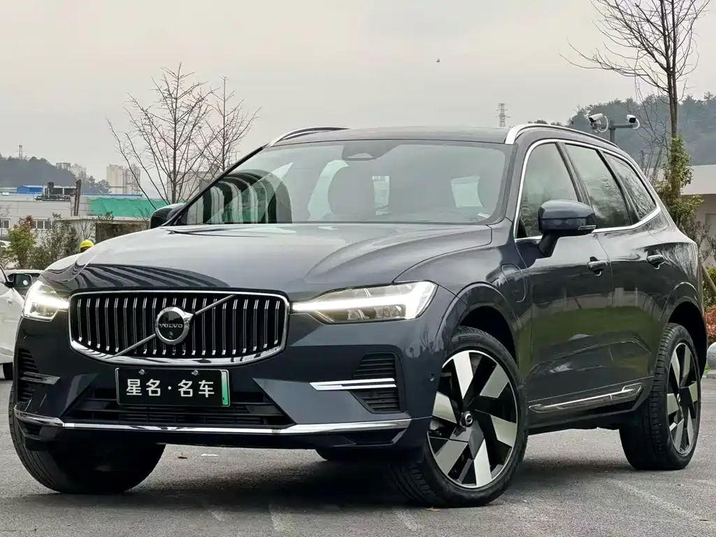 Volvo XC60 PHEV 2024