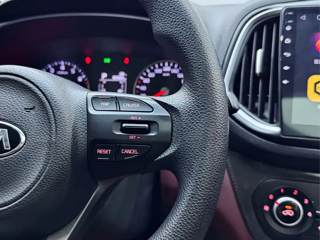 Kia KX3 2016 — фото 19