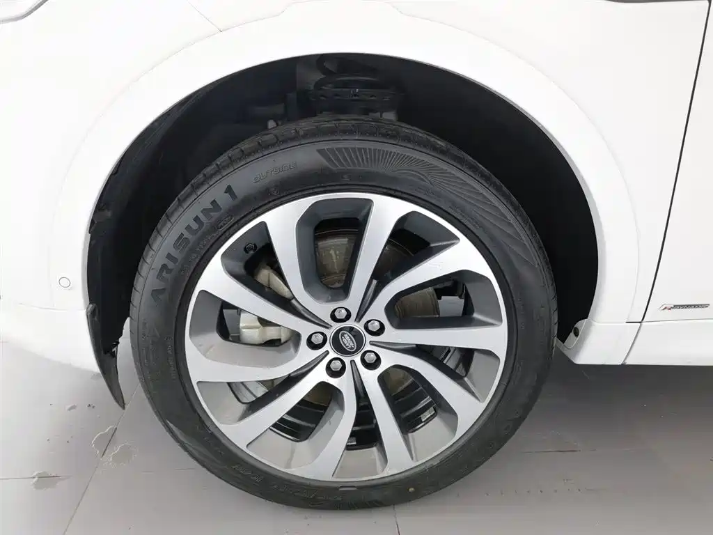 Land Rover Discovery Sport 2021 — фото 17