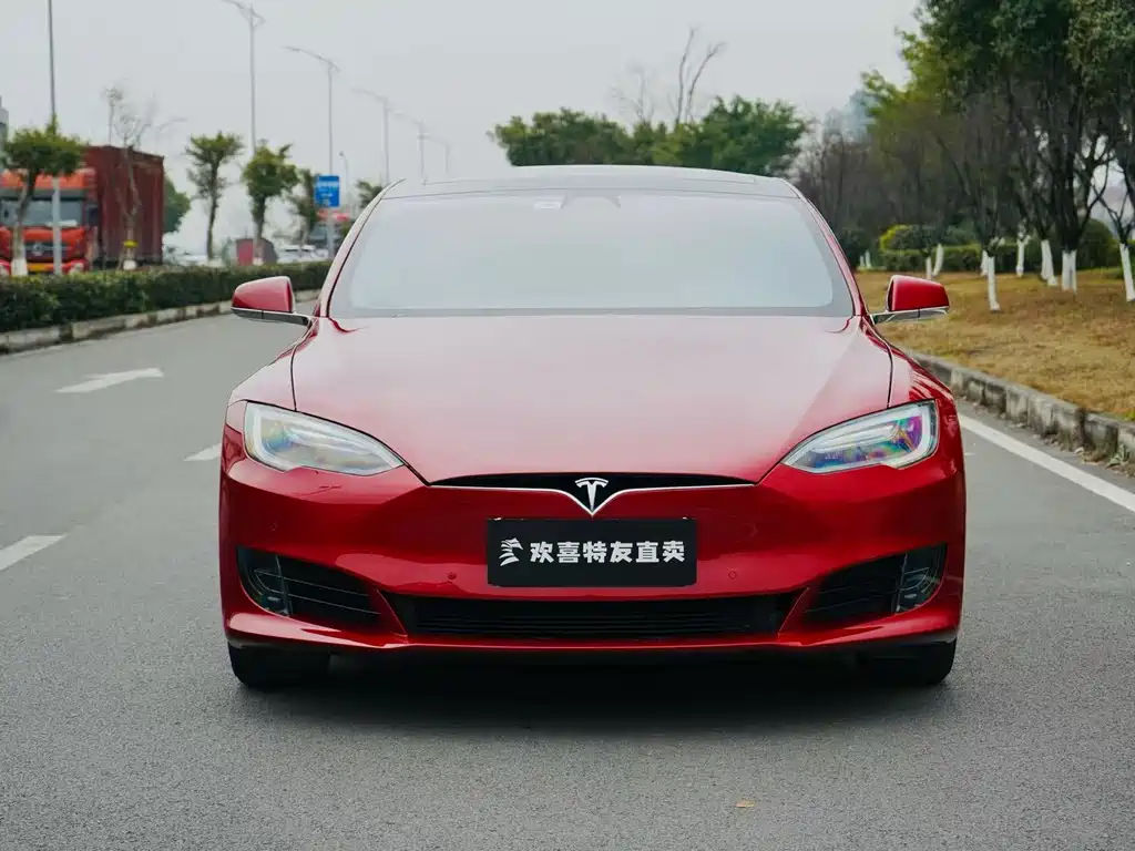 Tesla Model S 2017 — фото 2
