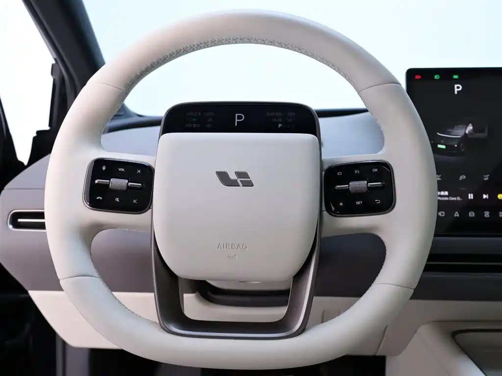 Li Auto i6 2025 — фото 16
