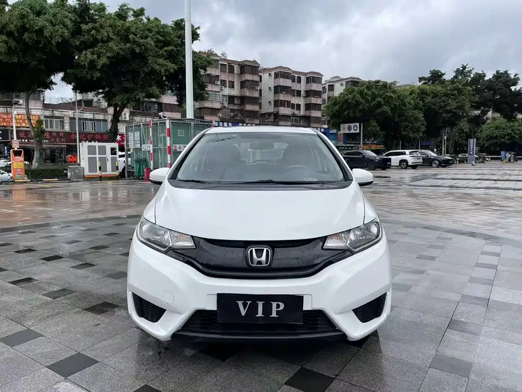 Honda Fit 2017 — фото 2