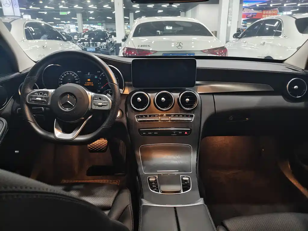 Mercedes-Benz C-Class 2020 — фото 11