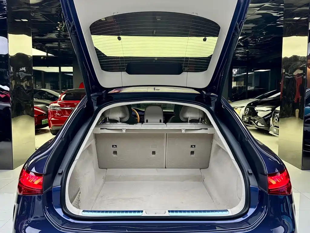 Mercedes-Benz EQS 2022 — фото 13