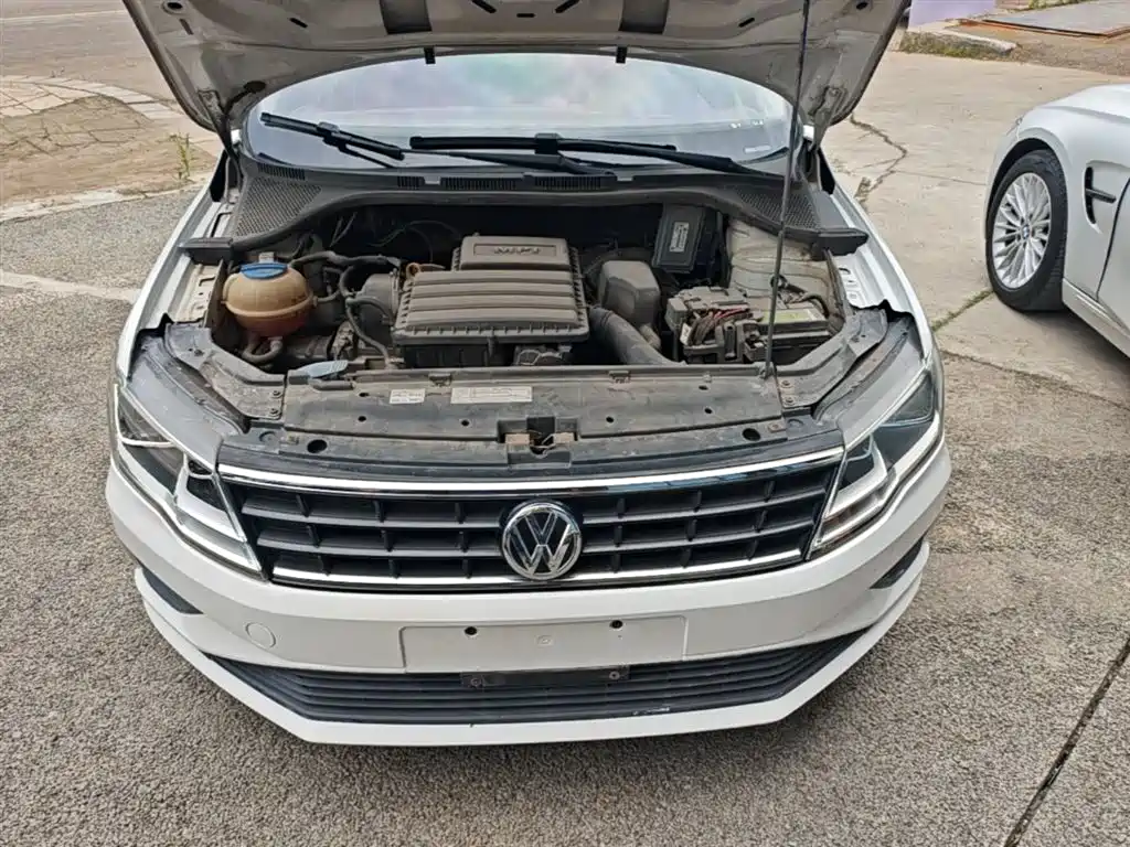 Volkswagen Jetta 2017 — фото 20