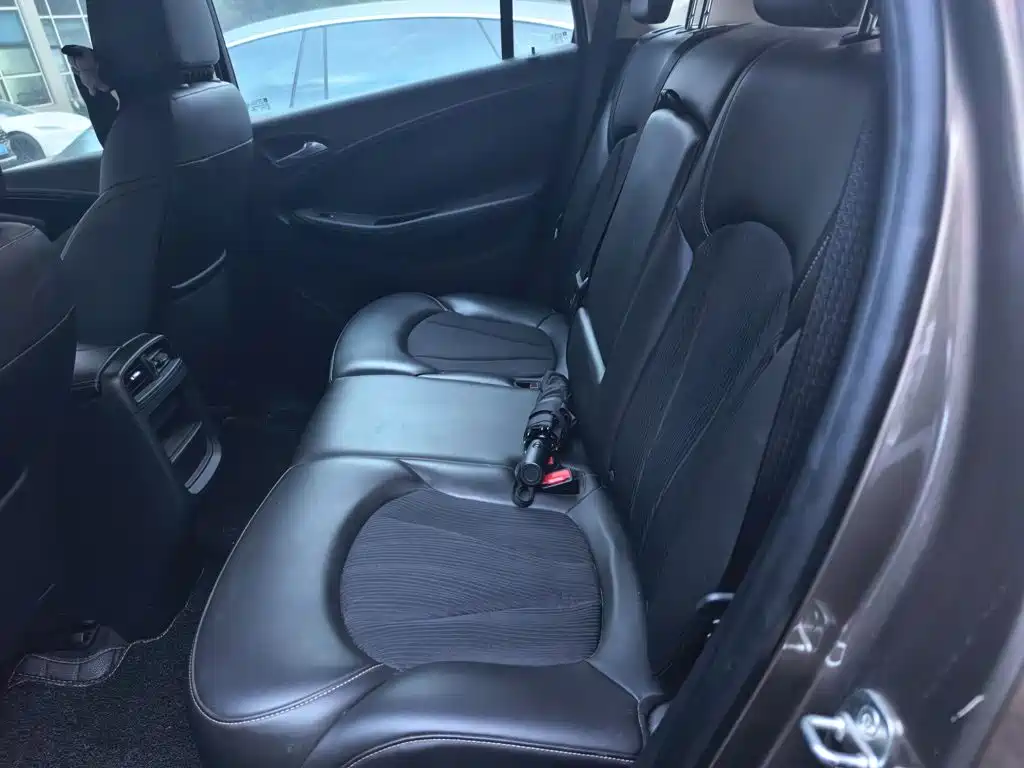 Buick Envision Plus 2016 — фото 15
