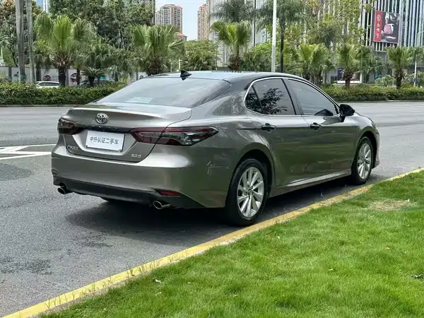Toyota Camry 2021