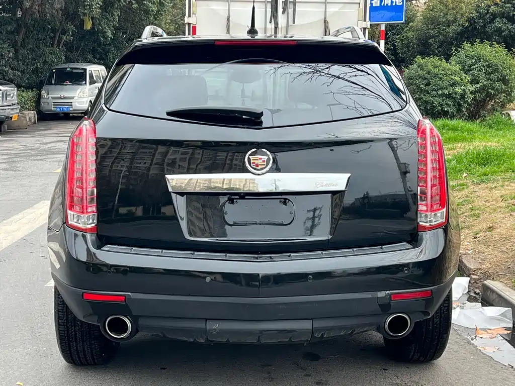 Cadillac SRX 2012 — фото 6