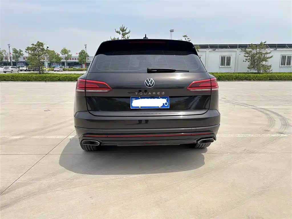 Volkswagen Touareg 2021 — фото 9