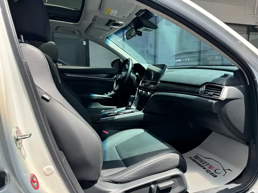 Honda Accord 2022 — фото 11