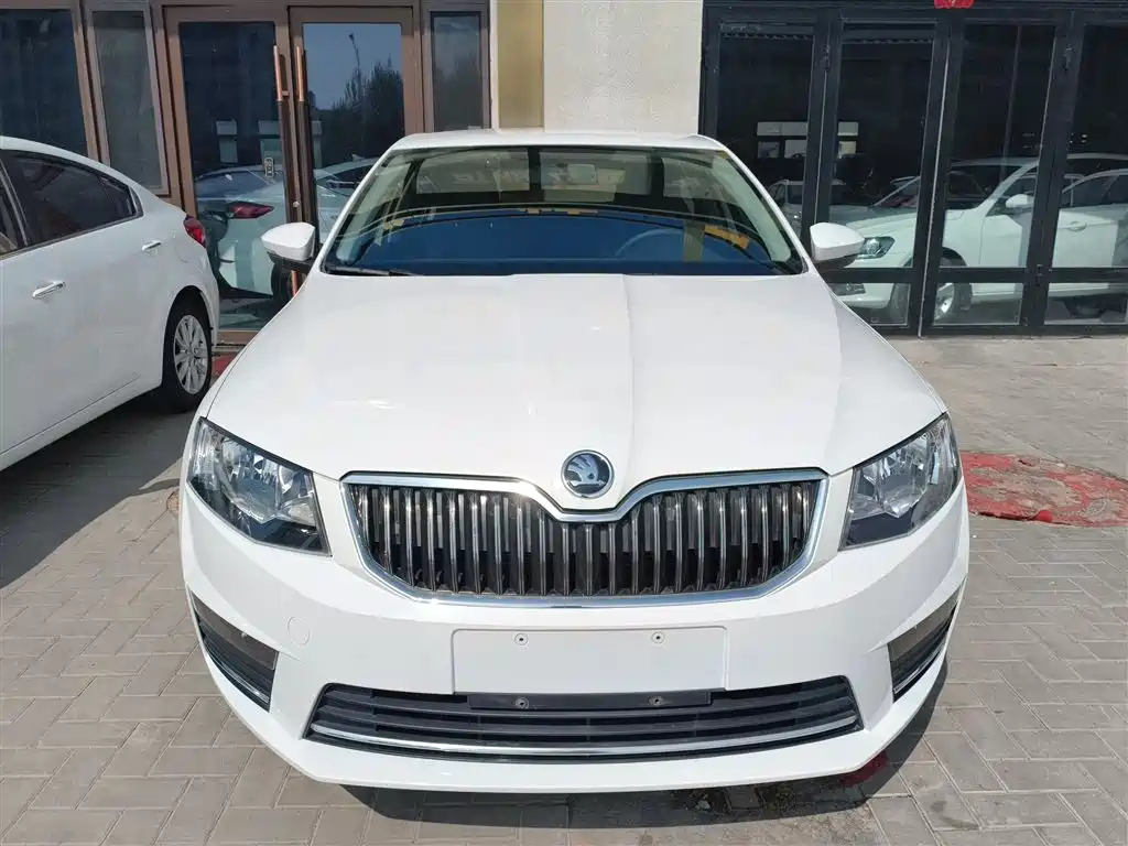 Skoda Octavia 2018 — фото 3
