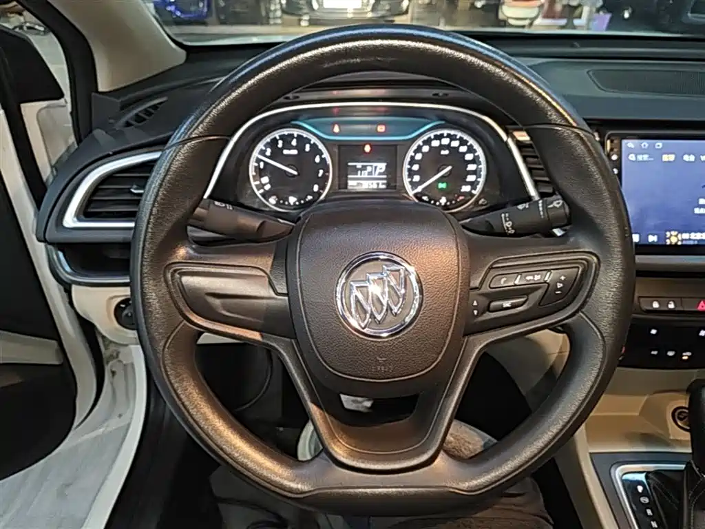 Buick Excelle 2021 — фото 11