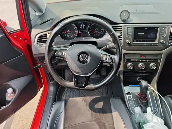 Volkswagen Golf Jialu 2016