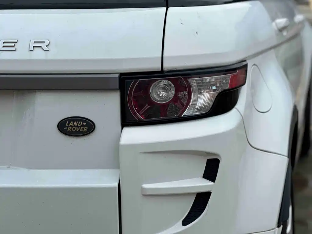 Land Rover Evoque 2015 — фото 13