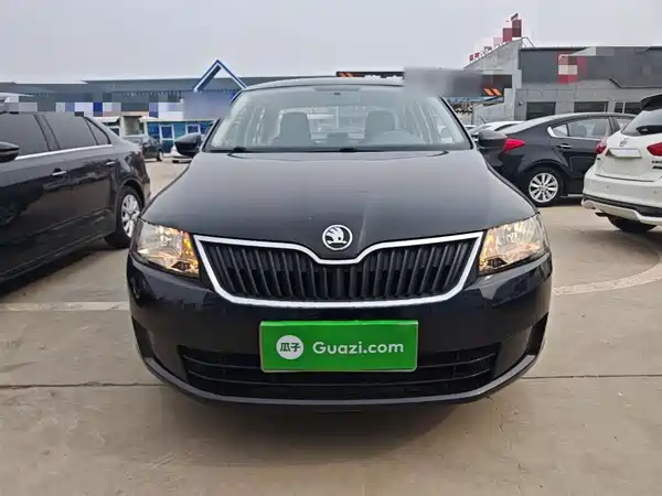 Skoda Rapid 2015