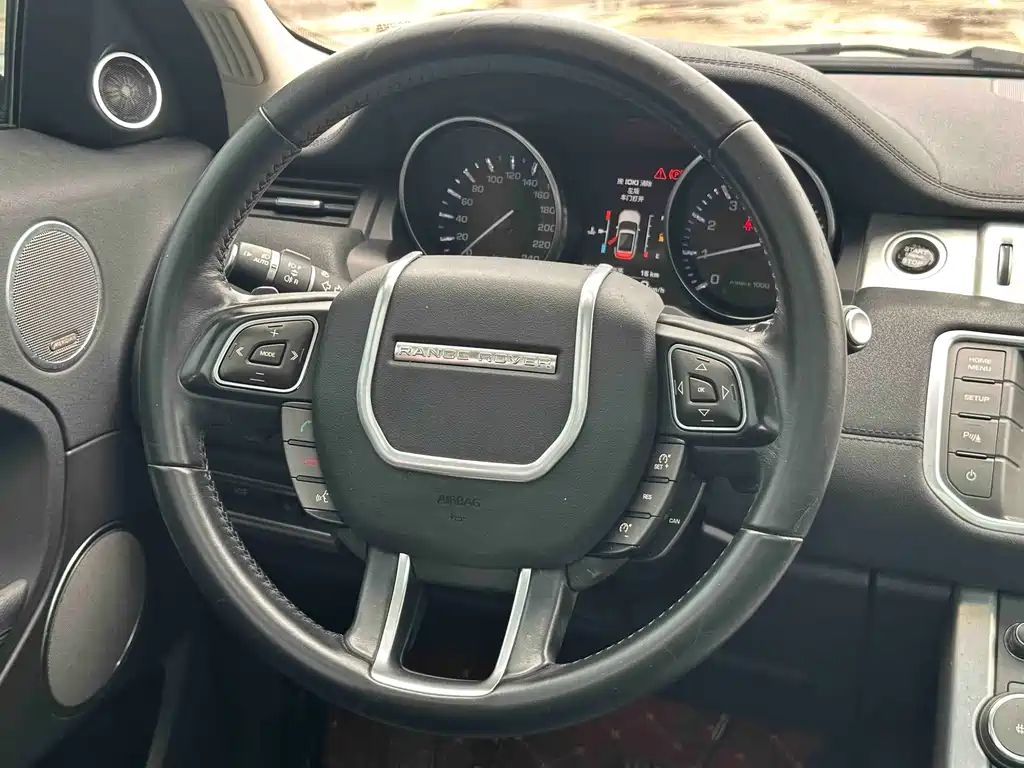 Land Rover Evoque 2015 — фото 7